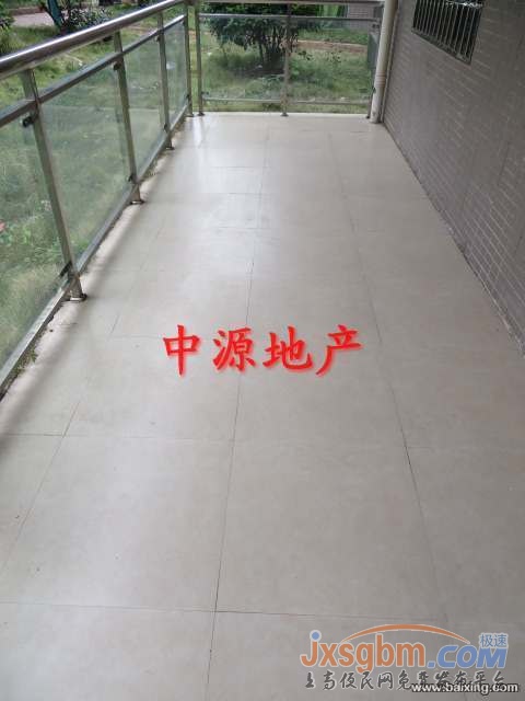 上高《友誼廣場旁小區》精裝全配，底樓帶花園，好停車
