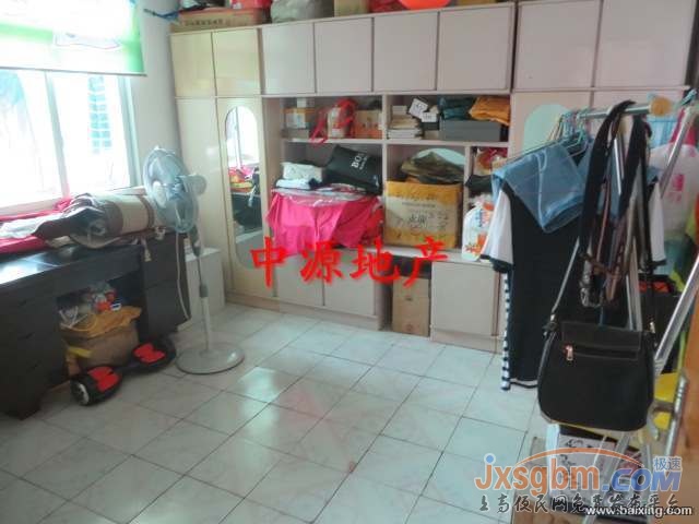 上高《交通路院內》4樓，翻新裝修，無暗間，近二五中