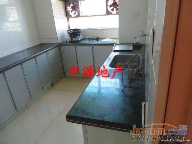 上高和平路4樓，家具家電全配很多是新的，有地下室！