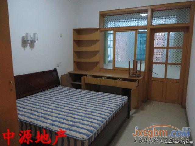 上高《四中附近》3樓，家具家電全配，好停車！
